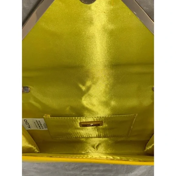 Aldo Envelope Clutch/ Shoulder Bag Yellow Satin Faux Leather Chain Gold NEW - Picture 6 of 16